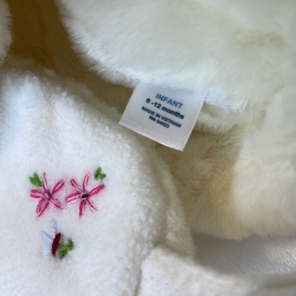 Gap Winter Hat and Mittens Size 6-12mos - Picture 6 of 6